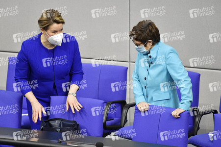 209. Sitzung des Deutschen Bundestages in Berlin