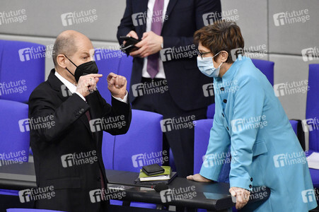 209. Sitzung des Deutschen Bundestages in Berlin