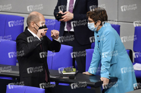 209. Sitzung des Deutschen Bundestages in Berlin