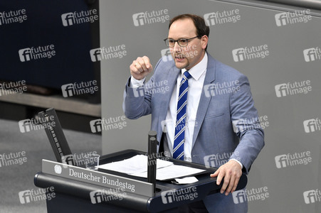 209. Sitzung des Deutschen Bundestages in Berlin