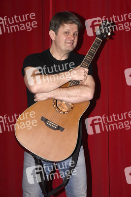 Andi Starek und Andrea Merkert beim 'Schlawindl Move' in Haar