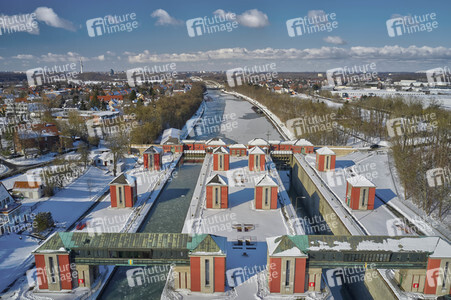 Eingestellter Schiffsverkehr auf dem Mittellandkanal in Hannover