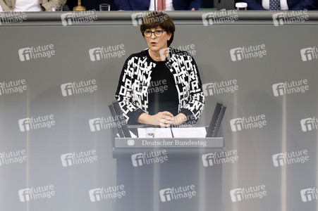 209. Sitzung des Deutschen Bundestages in Berlin
