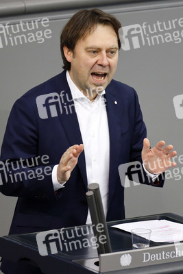 209. Sitzung des Deutschen Bundestages in Berlin