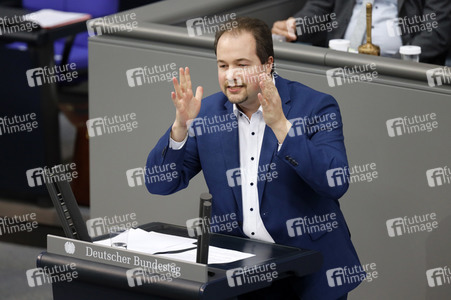 209. Sitzung des Deutschen Bundestages in Berlin