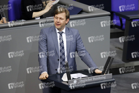 209. Sitzung des Deutschen Bundestages in Berlin