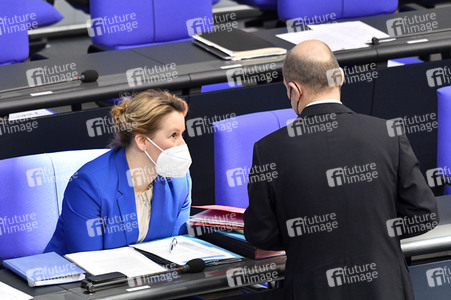 210. Sitzung des Deutschen Bundestages in Berlin