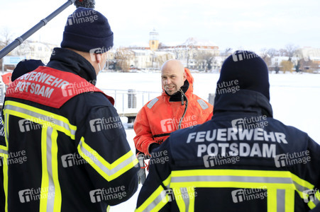 Feuerwehr-Übung Eisretten in Potsdam