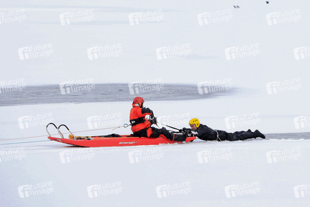 Feuerwehr-Übung Eisretten in Potsdam
