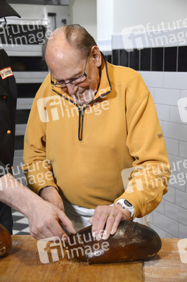 Promi-Backen mit Herbert Köfer in Löbau