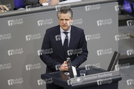 210. Sitzung des Deutschen Bundestages in Berlin