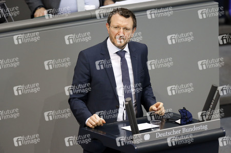 210. Sitzung des Deutschen Bundestages in Berlin