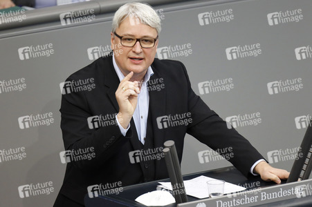 210. Sitzung des Deutschen Bundestages in Berlin