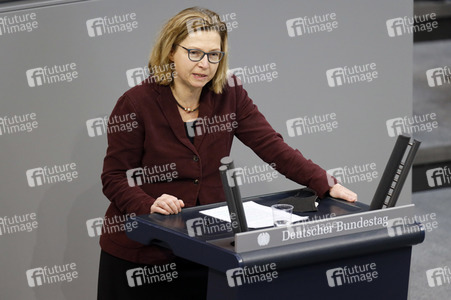 210. Sitzung des Deutschen Bundestages in Berlin