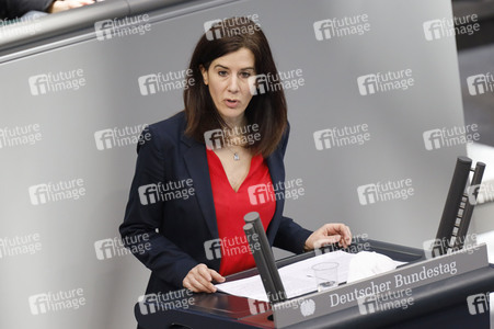 210. Sitzung des Deutschen Bundestages in Berlin