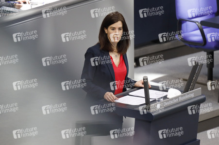 210. Sitzung des Deutschen Bundestages in Berlin