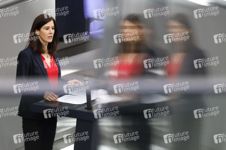 210. Sitzung des Deutschen Bundestages in Berlin