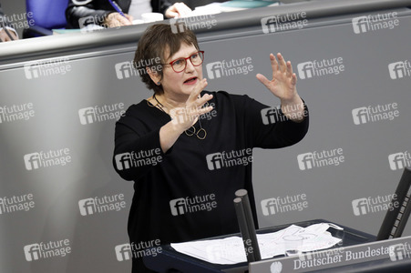 210. Sitzung des Deutschen Bundestages in Berlin