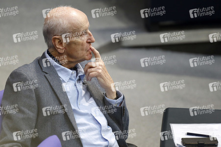 210. Sitzung des Deutschen Bundestages in Berlin