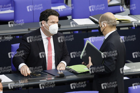 210. Sitzung des Deutschen Bundestages in Berlin