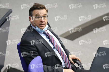 208. Sitzung des Deutschen Bundestages in Berlin