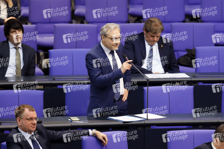 208. Sitzung des Deutschen Bundestages in Berlin