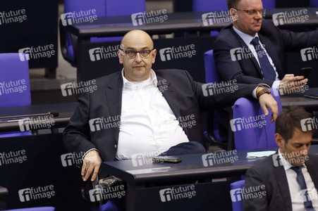 208. Sitzung des Deutschen Bundestages in Berlin