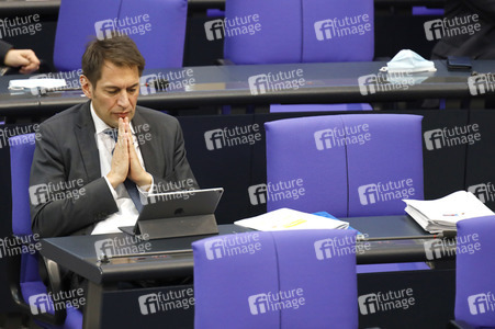 208. Sitzung des Deutschen Bundestages in Berlin