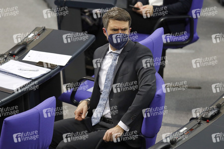 208. Sitzung des Deutschen Bundestages in Berlin