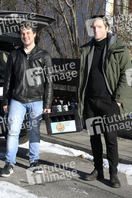 Valentinstagsaktion der Band Zwoa Bier in Ottobrunn