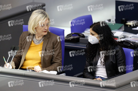 210. Sitzung des Deutschen Bundestages in Berlin