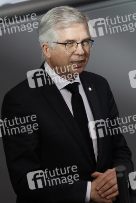 210. Sitzung des Deutschen Bundestages in Berlin