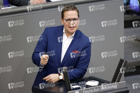 210. Sitzung des Deutschen Bundestages in Berlin