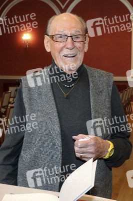 Aufzeichnung der Fernsehsendung zum 100. Geburtstag von Herbert Köfer in Beelitz