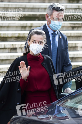 Königin Letizia besucht Ausstellung in Madrid