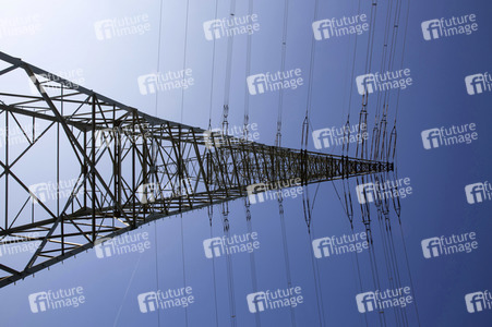 Symbolfoto Strommast