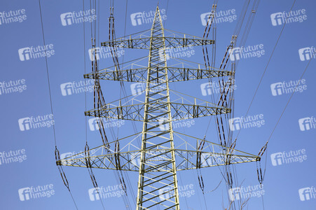 Symbolfoto Strommast