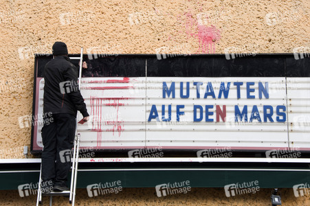 Kinowerbung 'Mutanten auf den Mars' in Berlin