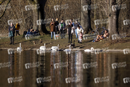 Symbolfoto Spazierengehen