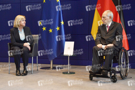 Übergabe des Jahresberichts der Wehrbeauftragten in Berlin