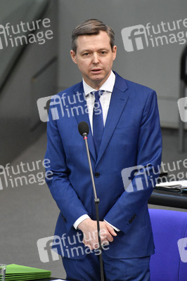 211. Sitzung des Deutschen Bundestages in Berlin