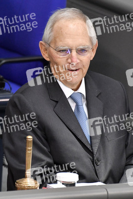 212. Sitzung des Deutschen Bundestages in Berlin