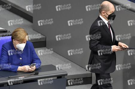 212. Sitzung des Deutschen Bundestages in Berlin