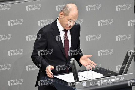 212. Sitzung des Deutschen Bundestages in Berlin