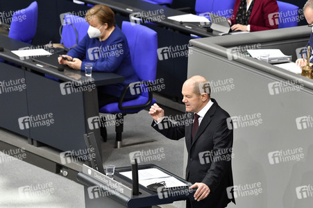 212. Sitzung des Deutschen Bundestages in Berlin