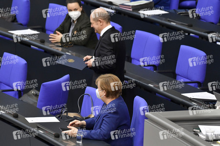 212. Sitzung des Deutschen Bundestages in Berlin
