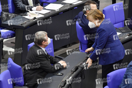 212. Sitzung des Deutschen Bundestages in Berlin