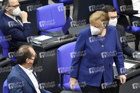 212. Sitzung des Deutschen Bundestages in Berlin