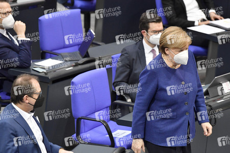 212. Sitzung des Deutschen Bundestages in Berlin