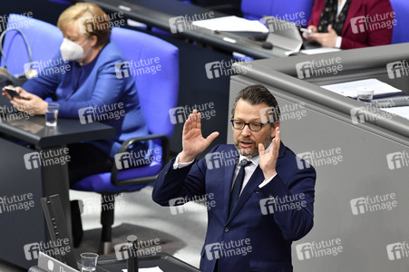 212. Sitzung des Deutschen Bundestages in Berlin